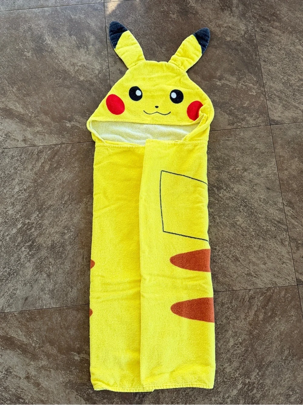 Pokémon Pikachu Hooded Bath Or Beach Towel Youth Child